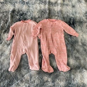 Carter’s Sleep and Play Set